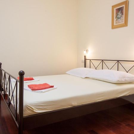 Apartments Tino Makarska Ruang foto